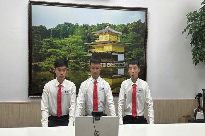 Kỹ sư thi tuyển 22/10